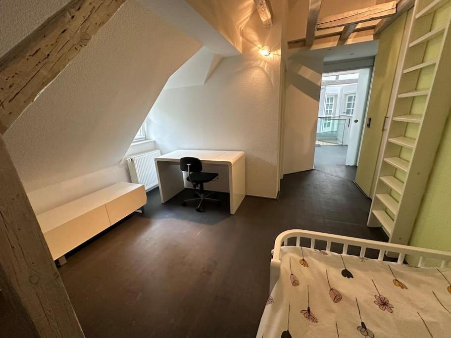 Panorama Penthouse In Wunderschoener Villa كاسيل المظهر الخارجي الصورة